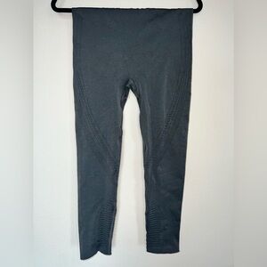 072. Fabletics Laser Cut Leggings - Size Medium